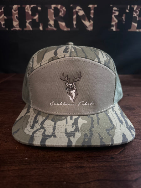 Whitetail Buck Bottomland Camo 7 Panel